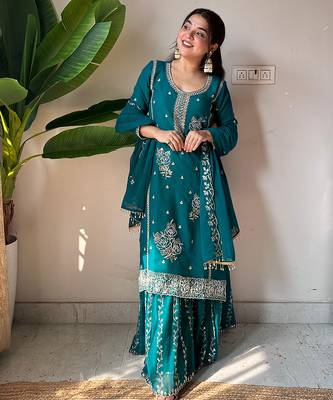 Teal georgette rose-embroidered kurta set 3