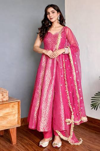 Fuchsia pink banarasi gown set
