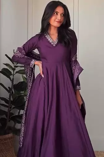 Purple silk blend v-neck anarkali set
