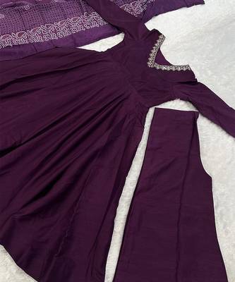 Purple silk blend v-neck anarkali set 4