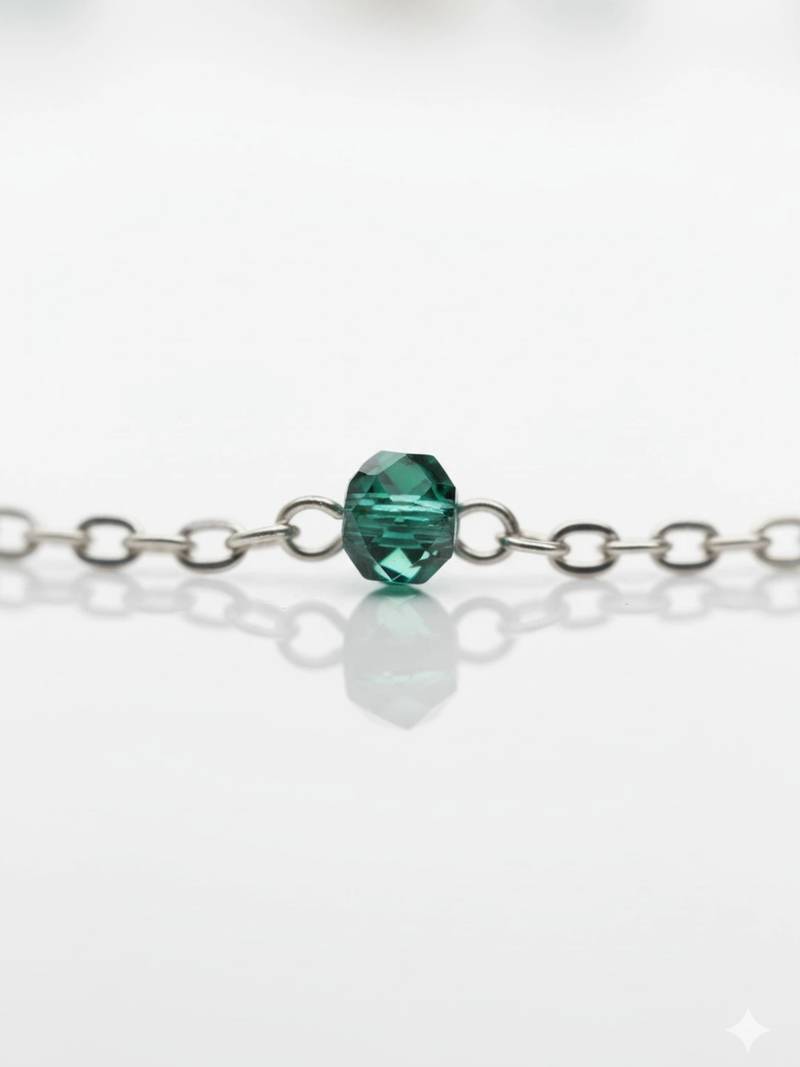 Emerald drift necklace