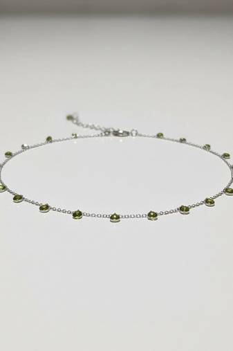 Verdant orbit necklace