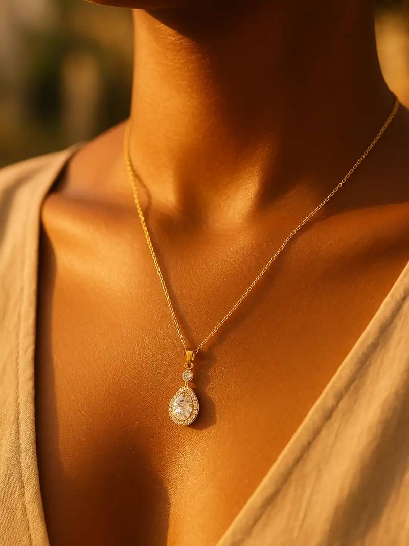 Stellar dew necklace