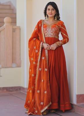 orange fendi kurta set with sequins & zari embroidery 1