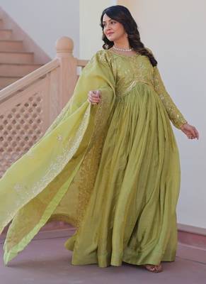 green gold crush anarkali with embroidered dupatta 2