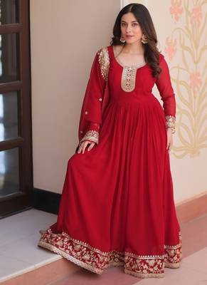 maroon faux blooming anarkali with dupatta 3