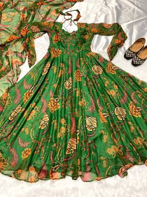 Mahendi Green Full Flared Printed Anarkali With Dupatta  set of 2 pc  4