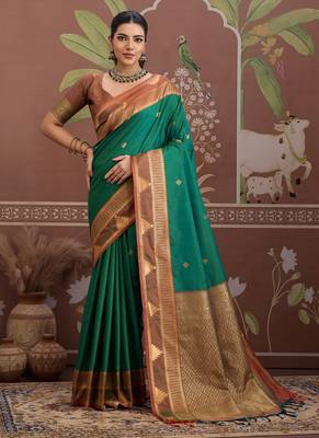 Green tussar silk handloom weaving temple border saree 1