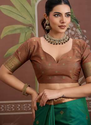 Green tussar silk handloom weaving temple border saree 4