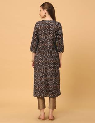  black viscose three quarter sleeves long kurta 4