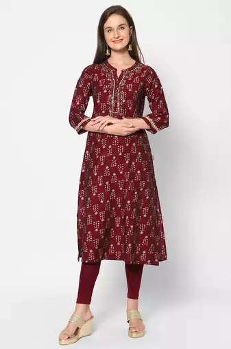  maroon polyester blend three quarter sleeves long kurta