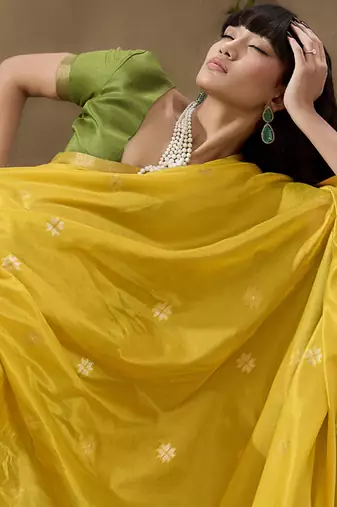Lemon yellow patola tussar silk handloom weaving saree