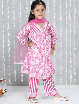 Pink printed cotton kurti plazzo with dupatta set for girls 3