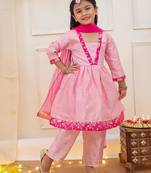 Pink woven taffeta anarkali-pant with dupatta set for girls