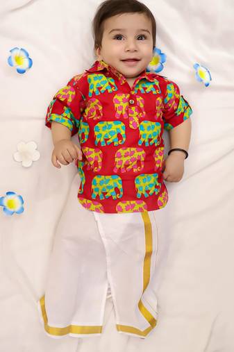 Red elephant print cotton kurta with lungi set for boy
