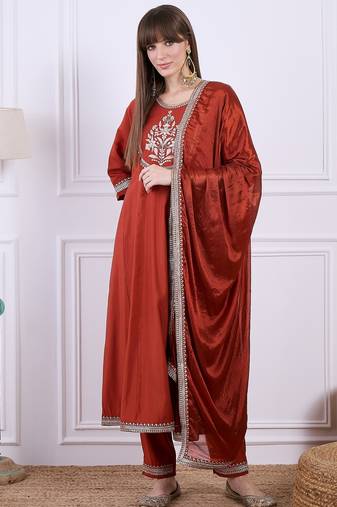 Red women kurta pant dupatta set