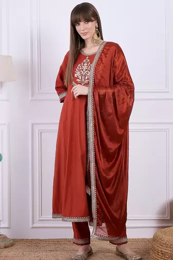 Red women kurta pant dupatta set