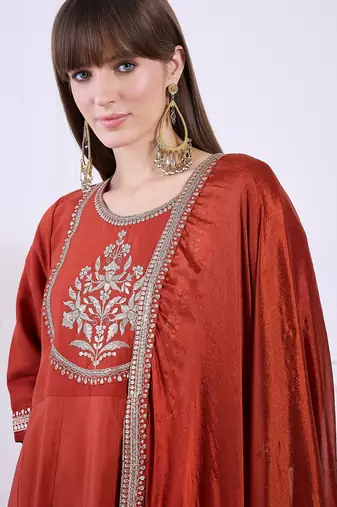 Red women kurta pant dupatta set
