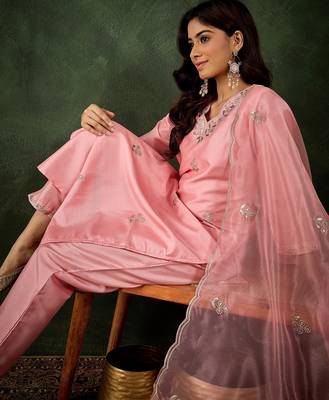 Pink women kurta pant dupatta set 3