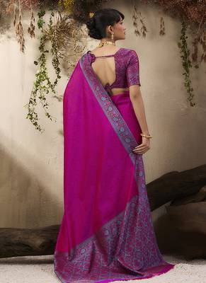 rani pink woven kanjivaram art silk blend saree 3