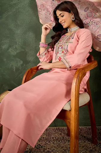 Pink women kurta pant dupatta set