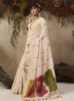 Cotton blend woven cream saree 2