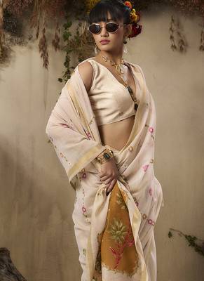 Cotton blend woven cream saree 4