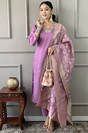 Lavender embroidered chanderi kurta set