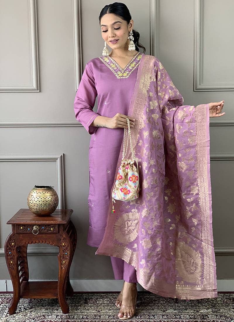 Lavender embroidered chanderi kurta set