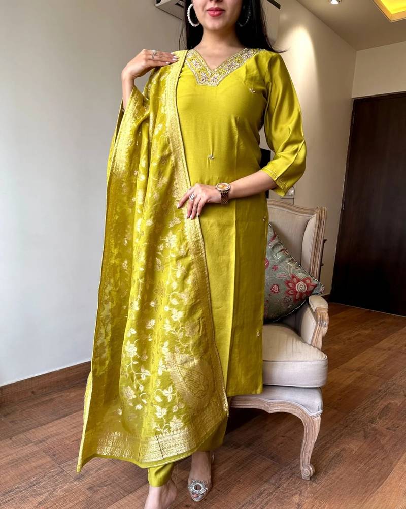 Parrot green embroidered chanderi kurta set