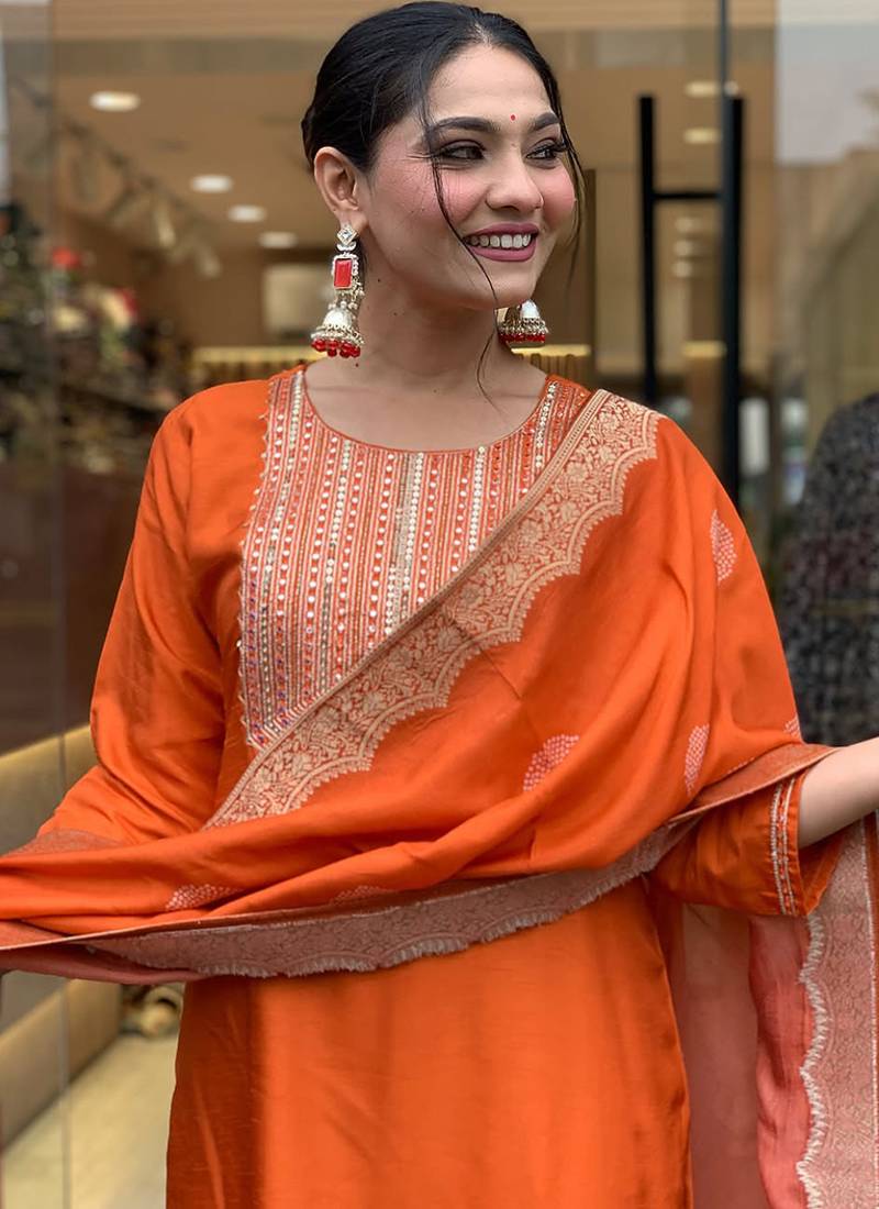 Chanderi embroidered kurta set in orange