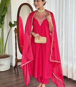 Chanderi embroidered kurta set in rani pink