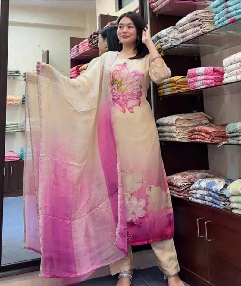 Tabby silk hand work sttiched suit in cream