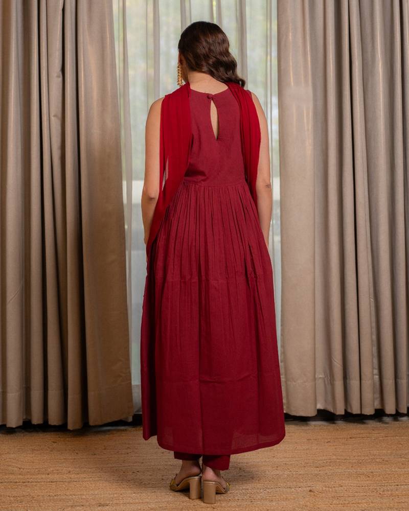 Maroon aari anarkali with pant and dupatta (set of 3)