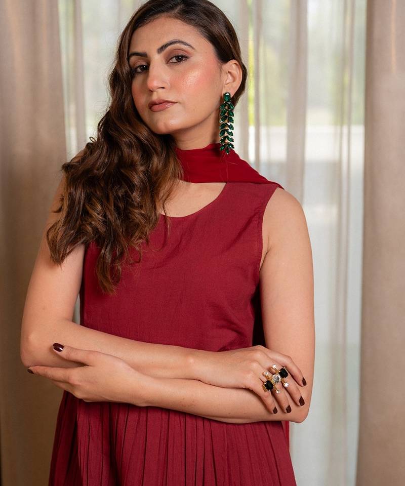 Maroon aari anarkali with pant and dupatta (set of 3)