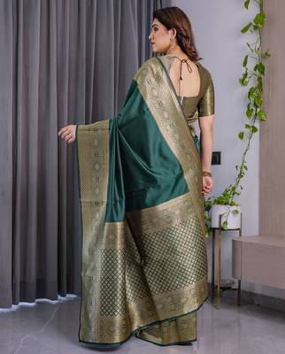 green silk blend banarasi saree with unstitched blouse piece 3