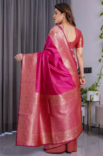 pink silk blend banarasi saree with unstitched blouse piece