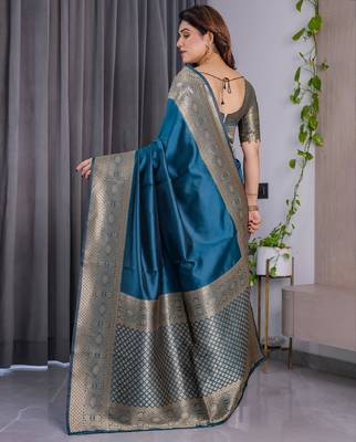 turquoise silk blend banarasi saree with unstitched blouse piece 3