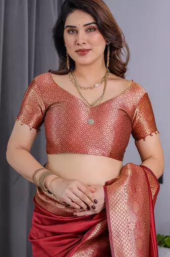 red silk blend banarasi saree with unstitched blouse piece