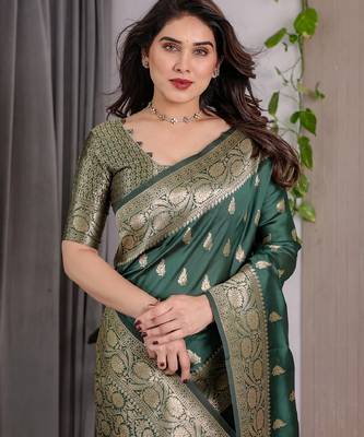 green green silk blend banarasi saree with unstitched blouse piece 5