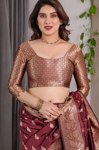 maroon silk blend banarasi saree with unstitched blouse piece