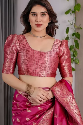 pink silk blend banarasi saree with unstitched blouse piece