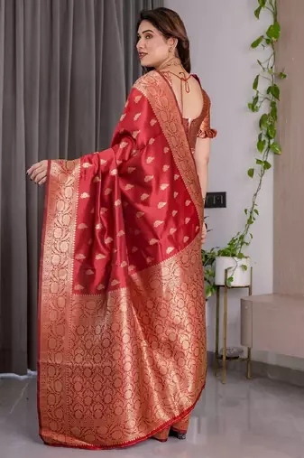 red silk blend banarasi saree with unstitched blouse piece
