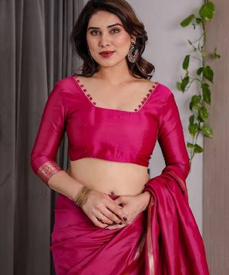 pink silk blend banarasi saree with unstitched blouse piece 4