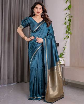 turquoise silk blend banarasi saree with unstitched blouse piece 2