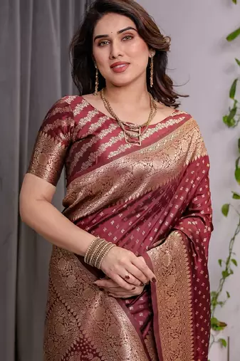 maroon silk blend banarasi saree with unstitched blouse piece