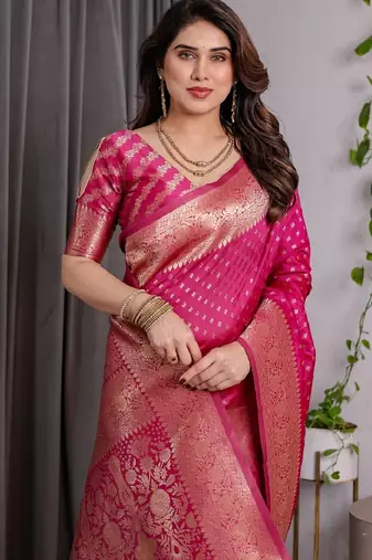 pink silk blend banarasi saree with unstitched blouse piece