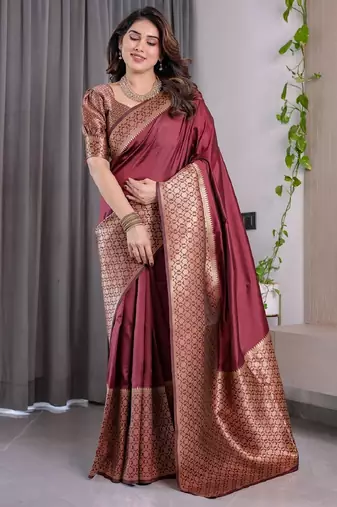 maroon silk blend banarasi saree with unstitched blouse piece