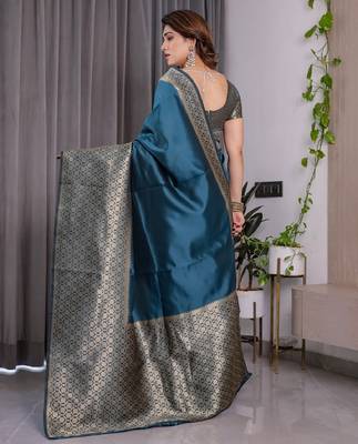 turquoise silk blend banarasi saree with unstitched blouse piece 3