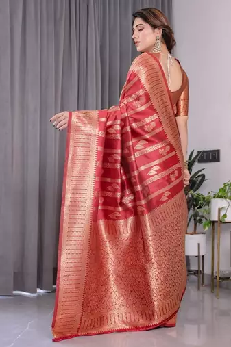 red silk blend banarasi saree with unstitched blouse piece